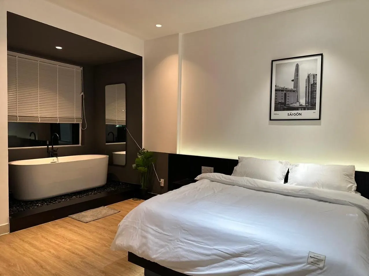 Apartment Can Ho Bon Tam, Ban Cong Doc Dao O Quan 10 Ho Chi Minh City Vietnam